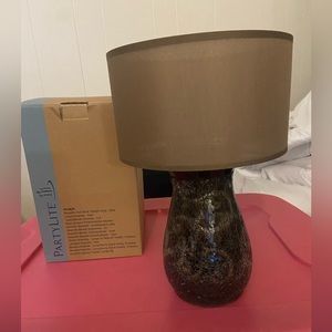 PartyLite Amaretto Swirl Multi Tealight Lamp + Base